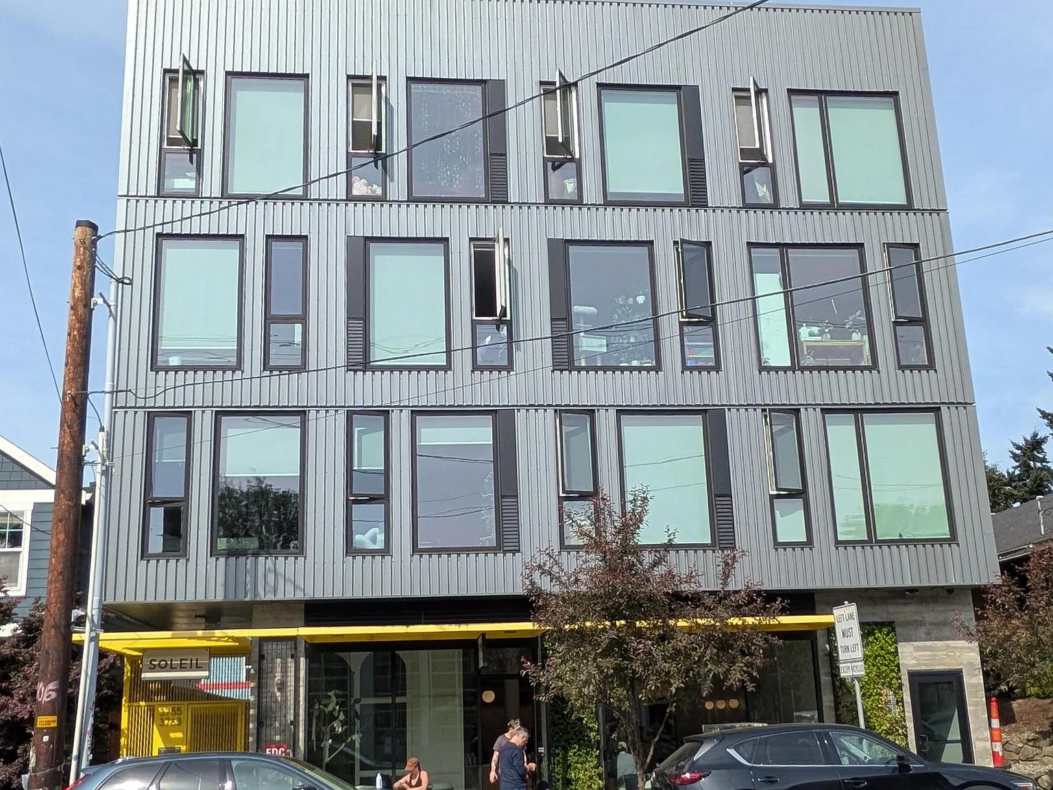 Soleil Apartments — Photo 3