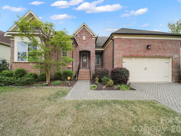 16408 Cozy Cove Rd, Charlotte, NC 28278