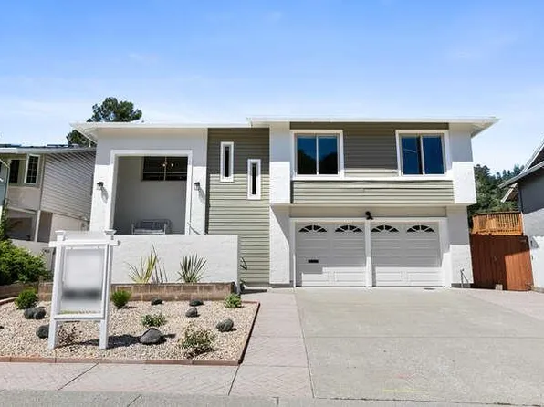 1129 Rainier Ave, Pacifica, CA 94044