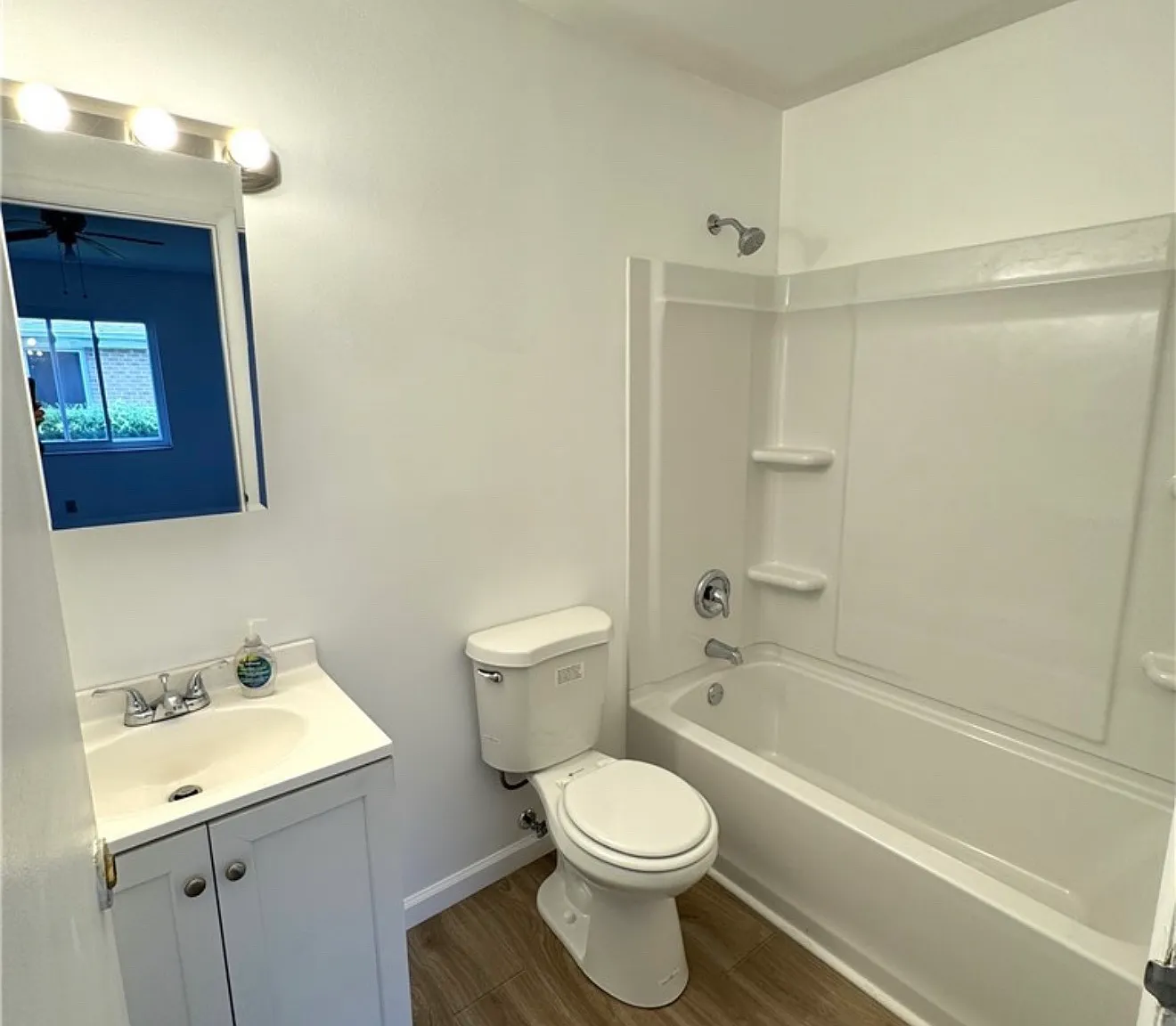 1 bed, 600 sqft, $1,200 — Photo 3