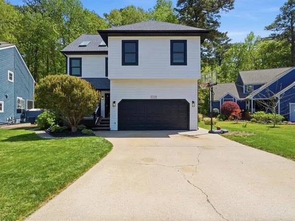 1225 Birdneck Lake Dr, Virginia Beach, VA 23451