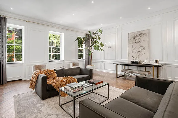 Rented by Douglas Elliman | media 17