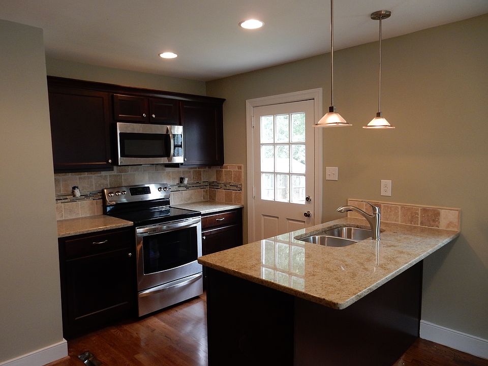 1st image of 2402 Irisdale Ave