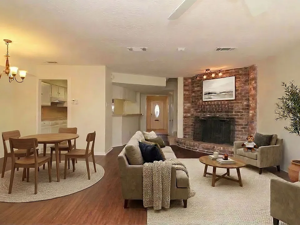 14209 Lost Meadow Ln