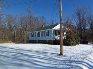 14 Mildred St, Windsor Locks, CT 06096