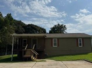 2272 Bold Springs Rd, Dacula, GA 30019