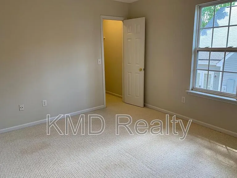 9731 Elizabeth Townes Ln — Photo 17