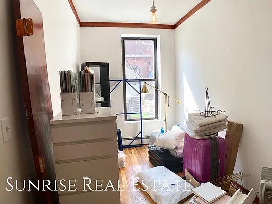 Rented by Sunrise Real Estate | media 14