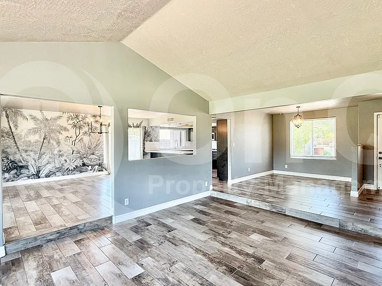 4969 E Evans Dr — Photo 3