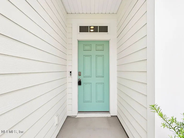 593 Coastline Way — Photo 4
