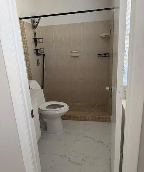 9448 Saddlebrook Dr — Photo 17