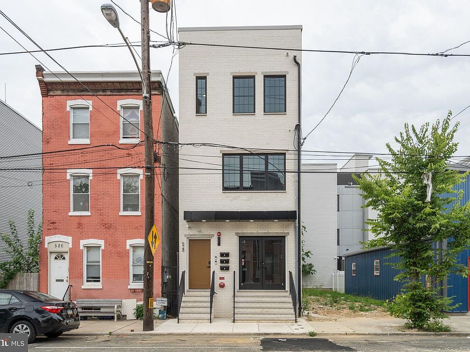 1st image of 528 W Berks St