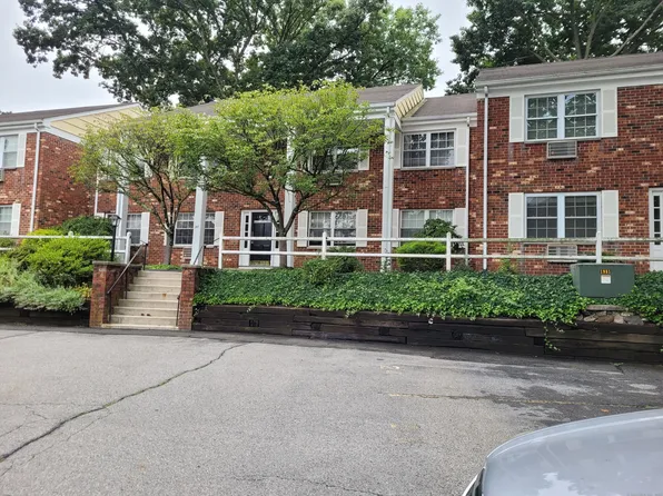 287 Hamilton Avenue APT 3H, Stamford, CT 06902