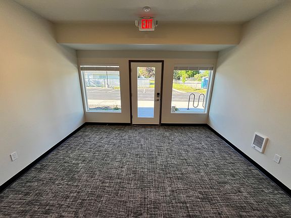 2nd image of 1024 S Houk Rd #101