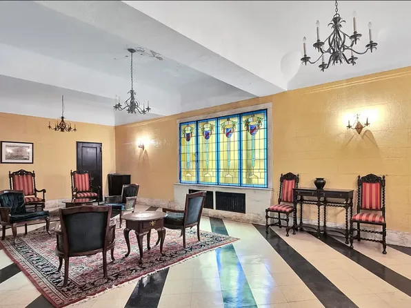 565 West 169th Street image 1 of 13