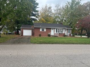 204 E Harnett St, Mascoutah, IL 62258