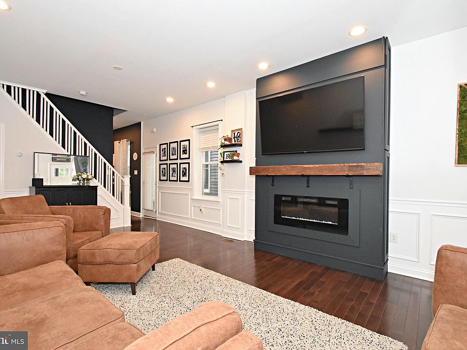 1st image of 2220 Trenton Ave