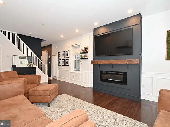 2220 Trenton Ave, Philadelphia, PA 19125