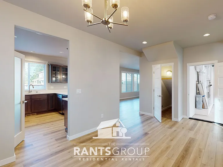 9734 Rayla Ct SE — Photo 8