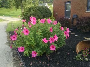 47 School House Rd, Saint Marys, WV 26170