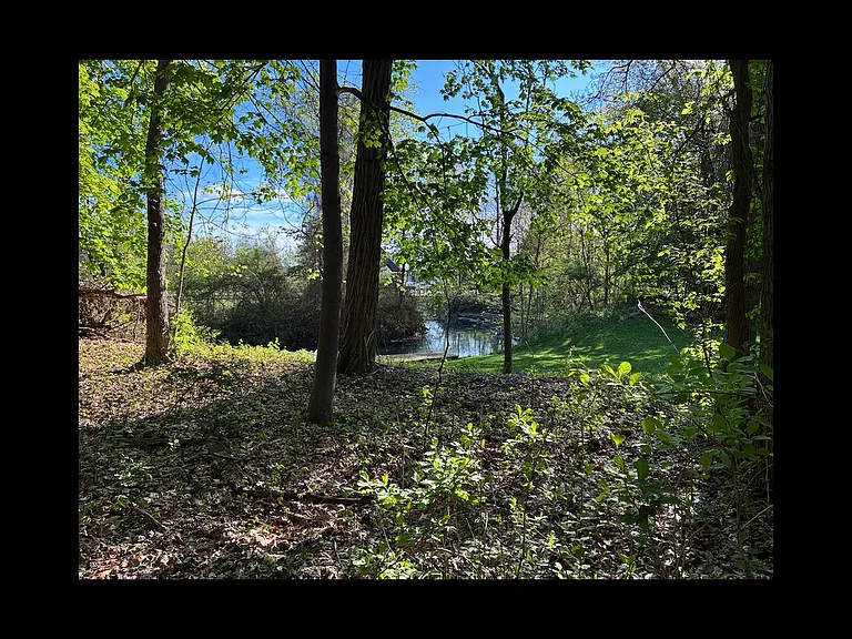 N Vanstone Dr — Photo 8