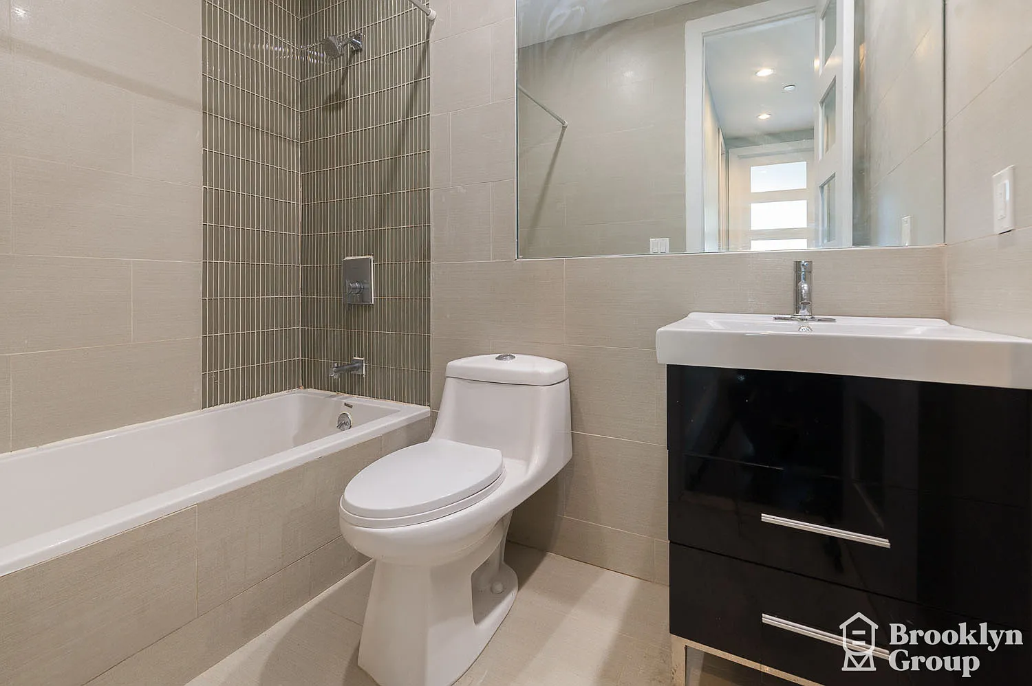 72 Himrod St — Photo 3
