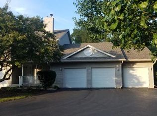 4201 Fawn Ct, Joliet, IL 60431