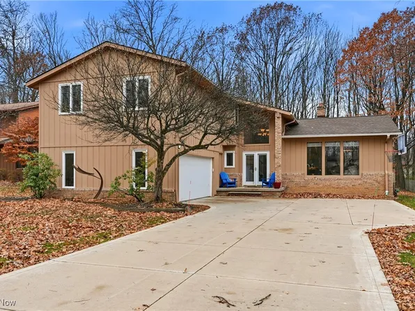 5088 Stansbury Dr, Solon, OH 44139