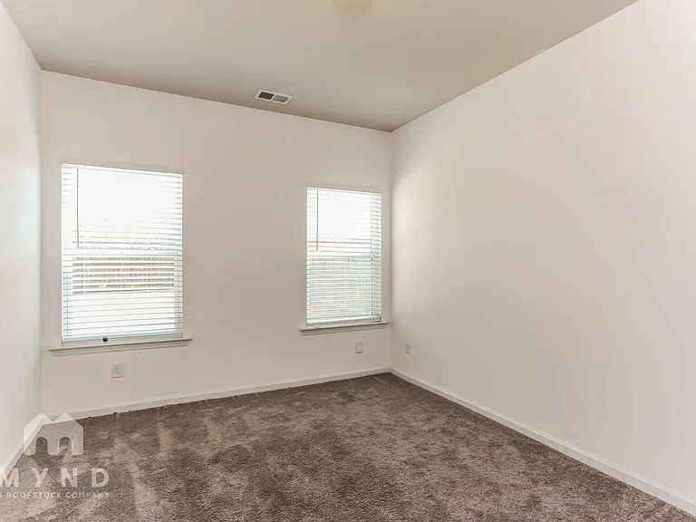 1582 Ribbon Mill Ln SW — Photo 15