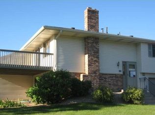 811 E 145th St, Burnsville, MN 55337