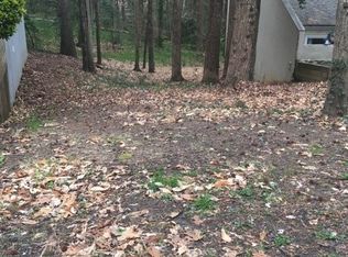 4807 Woodbriar Ct, Midlothian, VA 23112