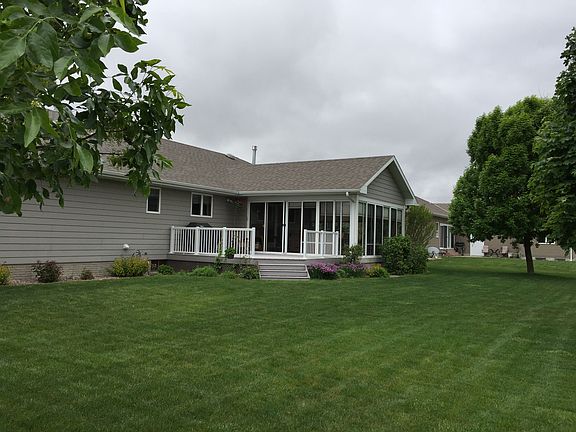 3rd image of 4132 Indianhead Dr