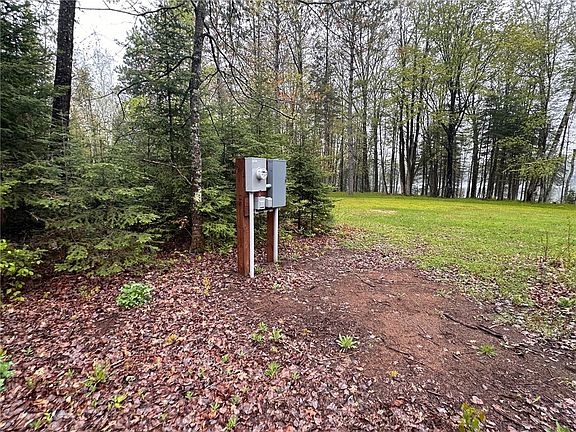 5th image of 8442 W Moose Lake Road