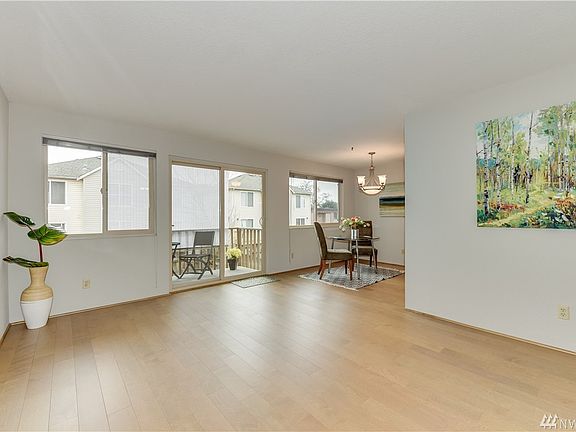 4th image of 12035 32nd Ave NE APT 303