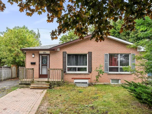 25A College Cres, Barrie, ON L4M 2W4