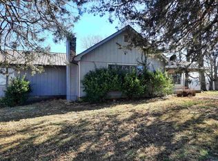 111 Robinson St, Mammoth Spring, AR 72554