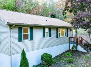 29883 Hillview Dr, Mechanicsville, MD 20659