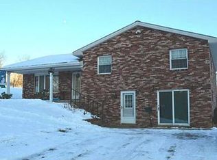 8 Moore Rd, West Alexander, PA 15376