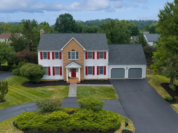 421 Rhoda Dr, Lancaster, PA 17601