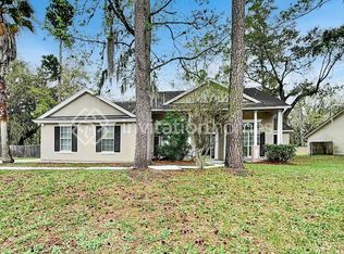 1035 Preakness Ct, Jacksonville, FL 32218