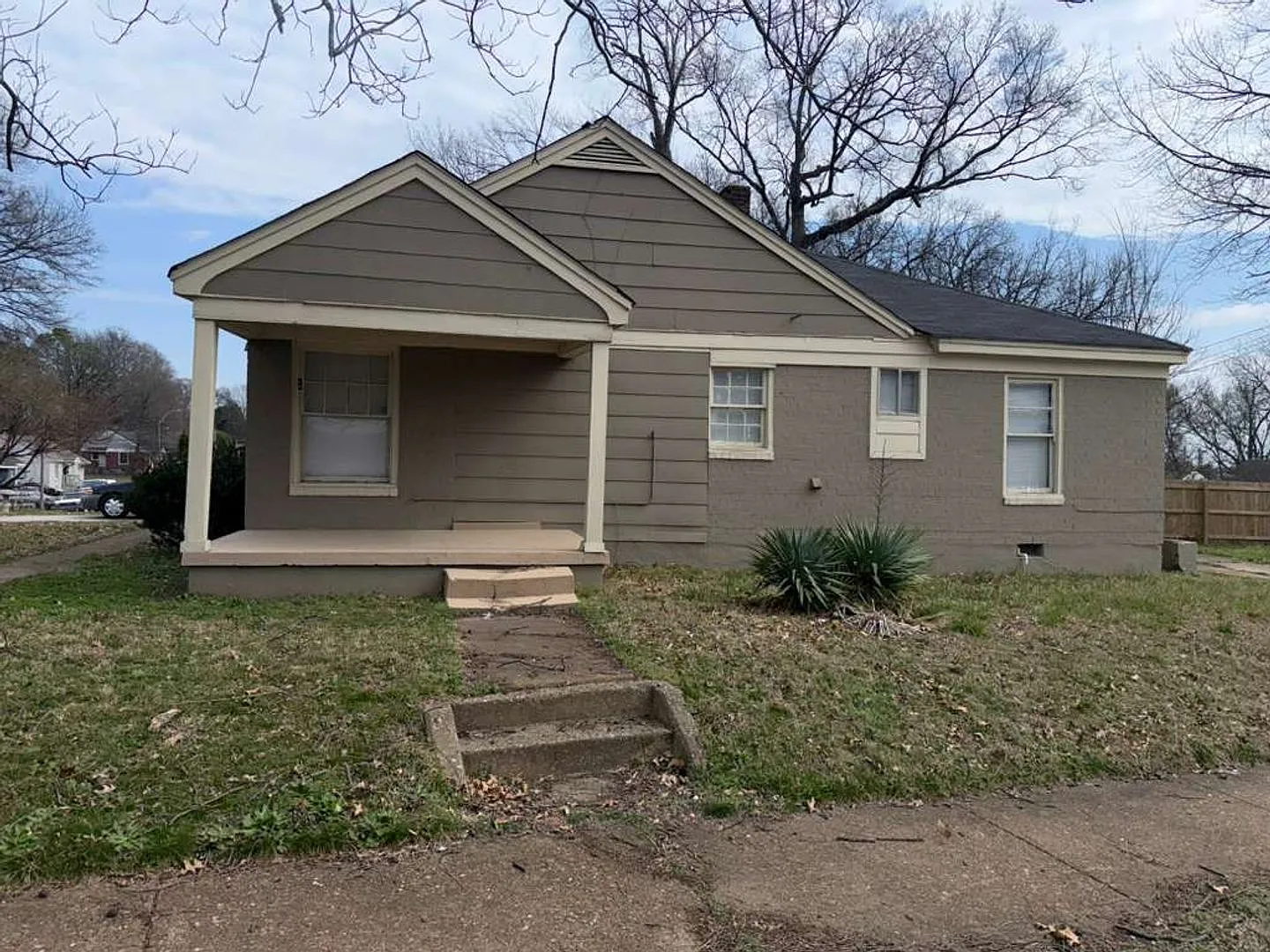 Section 8 Approved - Now Available For Lease 3 Bed / 2 Bath Home — Photo 2
