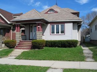 2214 S 4th St, Milwaukee, WI 53207