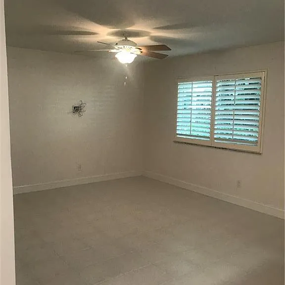 523 Broad Ave S #523 — Photo 8