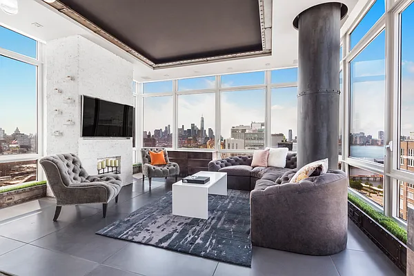 Sold by Compass | media 1