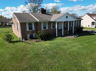 1475 Shakertown Rd, Danville, KY 40422