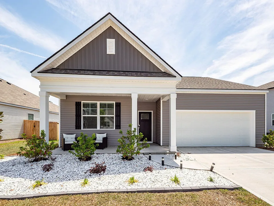 323 Willow Run Dr