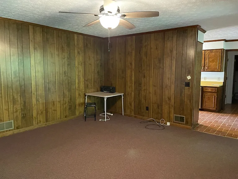 1180 Robinhood Rd — Photo 15