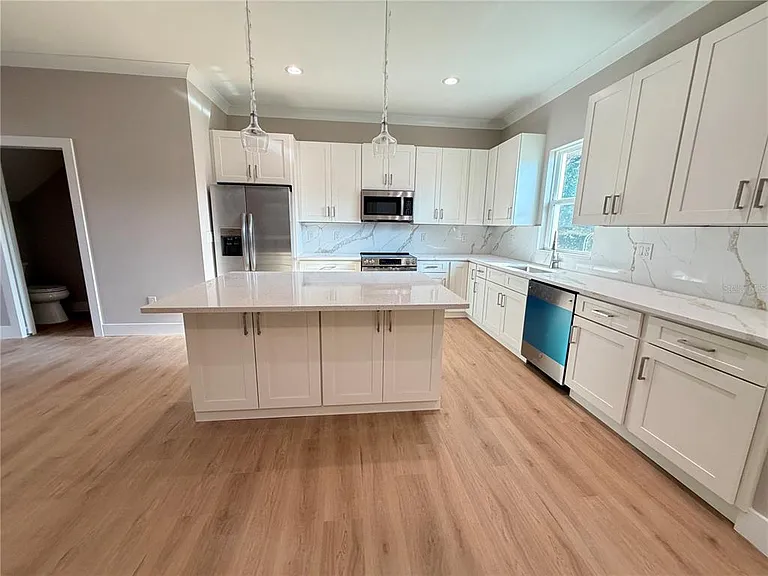 4314 W Gray St — Photo 7