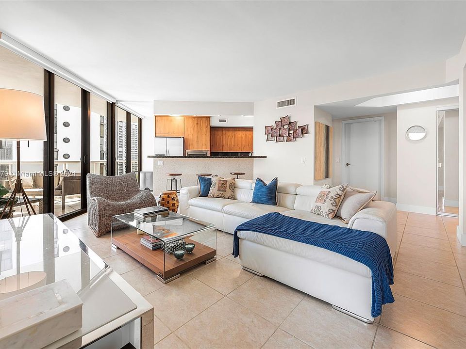 1st image of 3610 Yacht Club Dr APT 1201