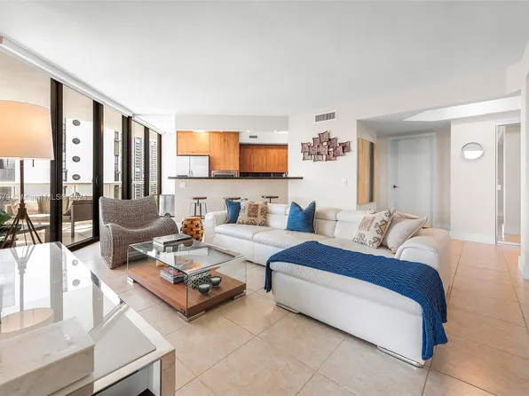 3610 Yacht Club Dr APT 1201, Aventura, FL 33180